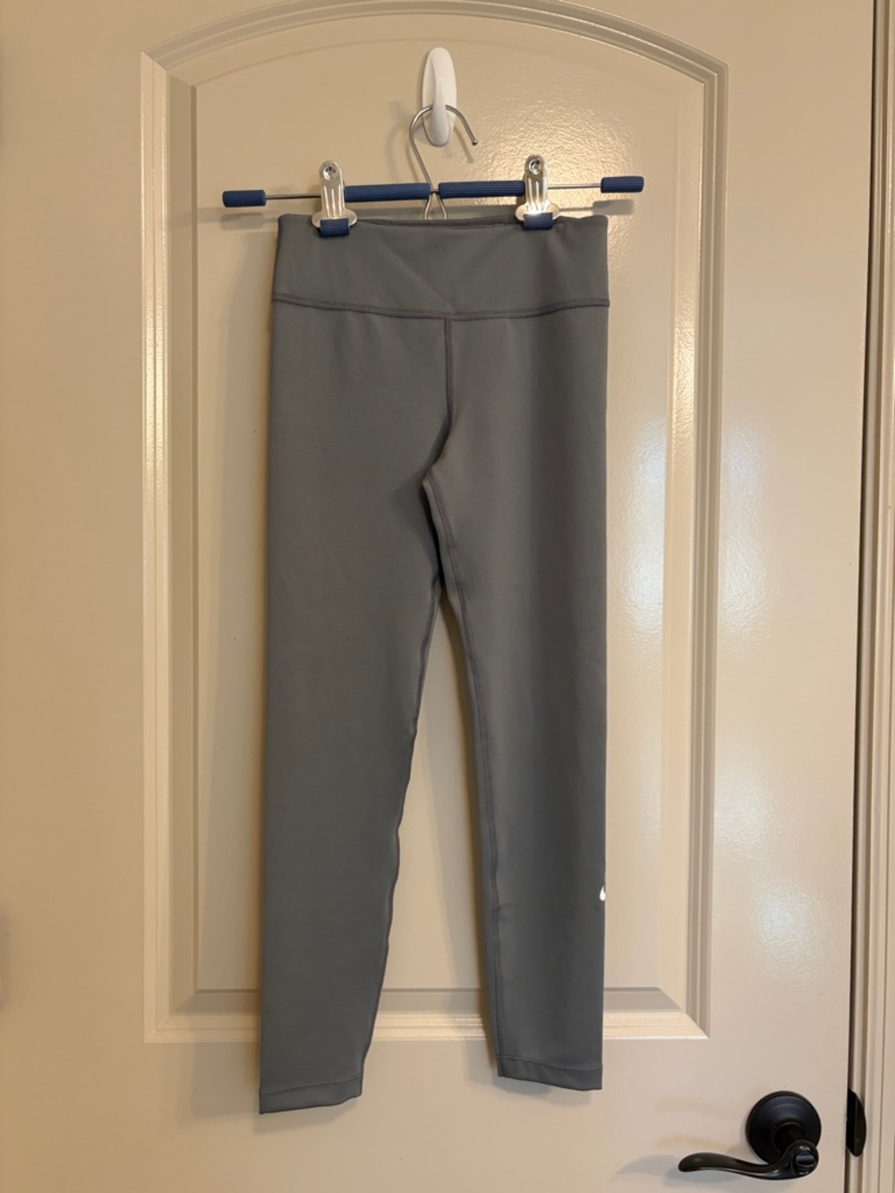 NIKE Dri-Fit Girl High Rise Yoga Leggings Cool Grey Silver